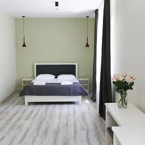 https://hotel-golden-lemon.hotelslviv.net