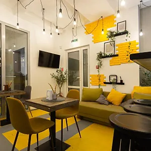 https://z-one-hostel.hotelslviv.net