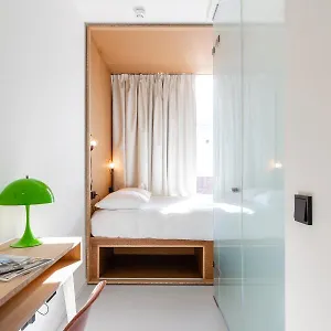 https://the-bellhop-hotel.ihotelsrotterdam.com