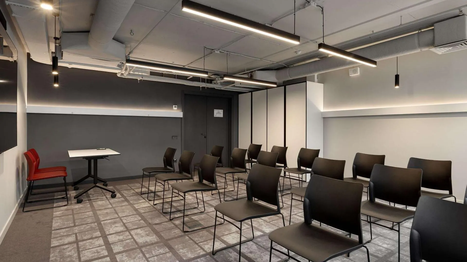 Hotel Ibis Kyiv Beresteiska