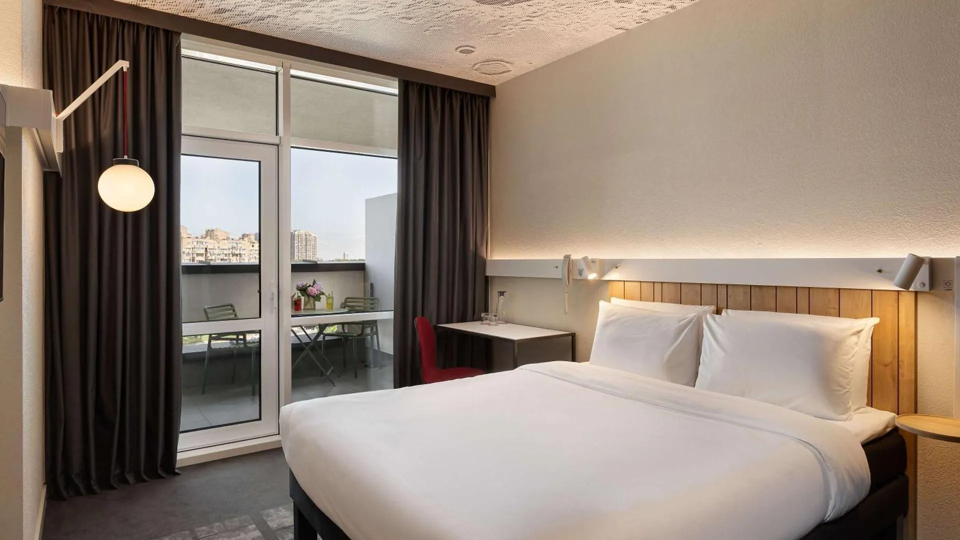*** Otel Ibis Kyiv Beresteiska Ukrayna