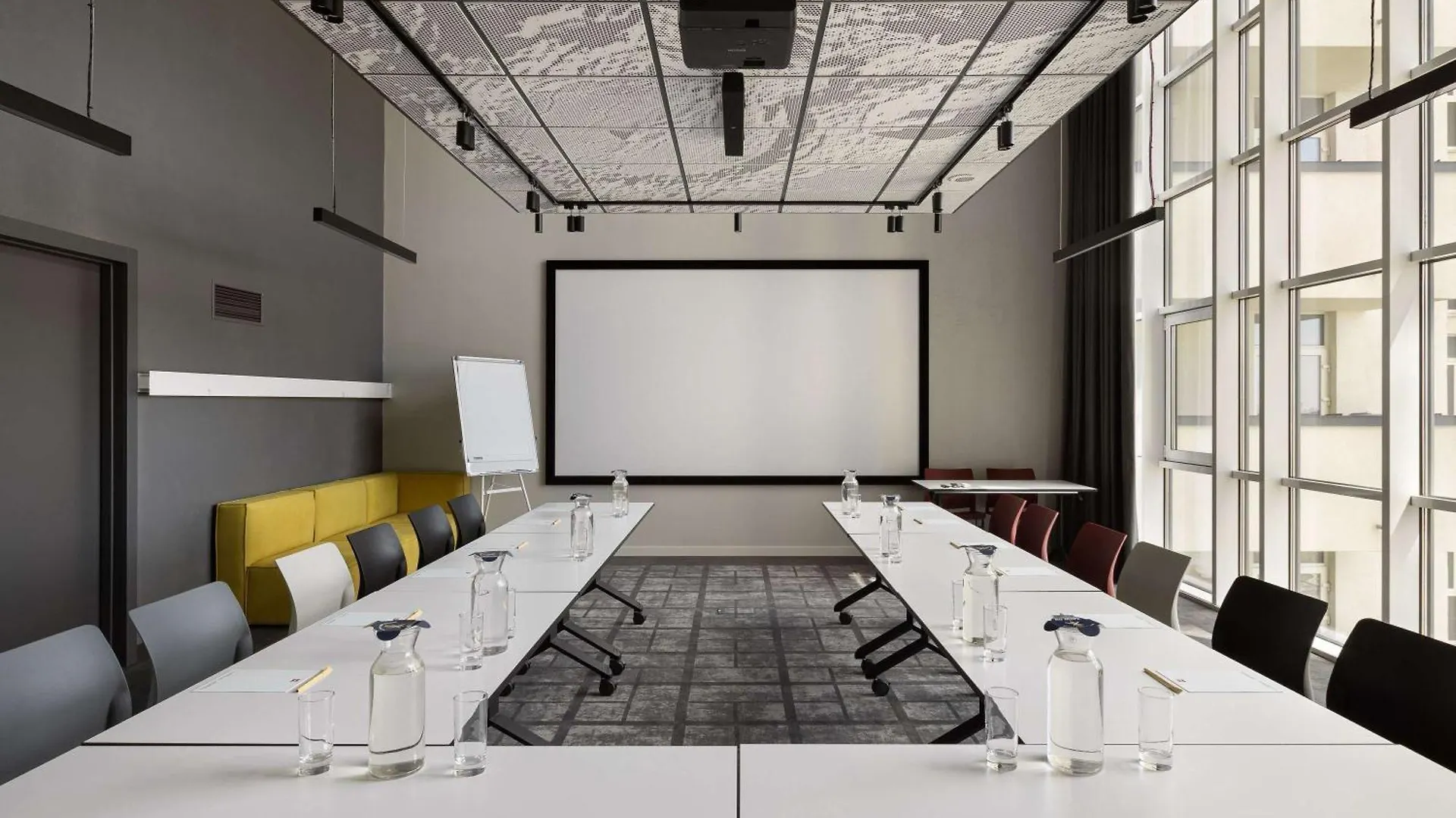 Ibis Kyiv Beresteiska 3*,  Ukrayna
