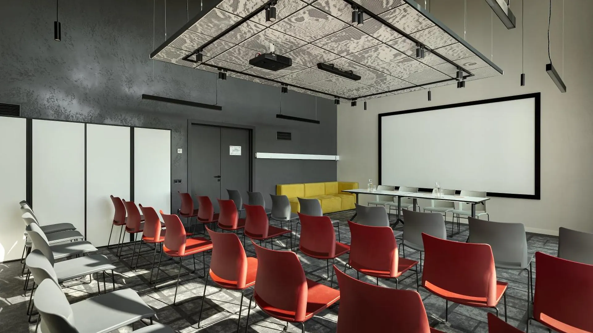 Otel Ibis Kyiv Beresteiska